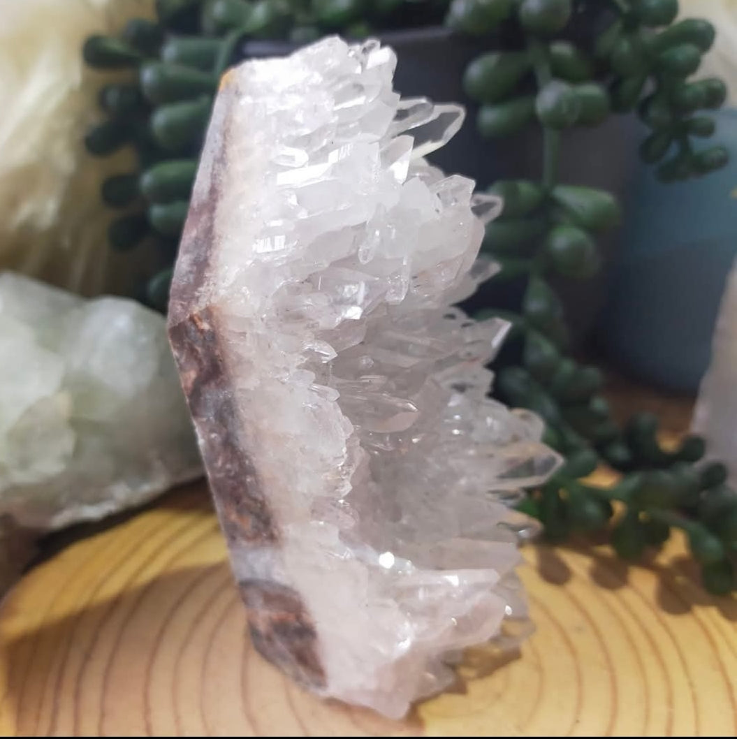 Clear Quartz Cluster Point
