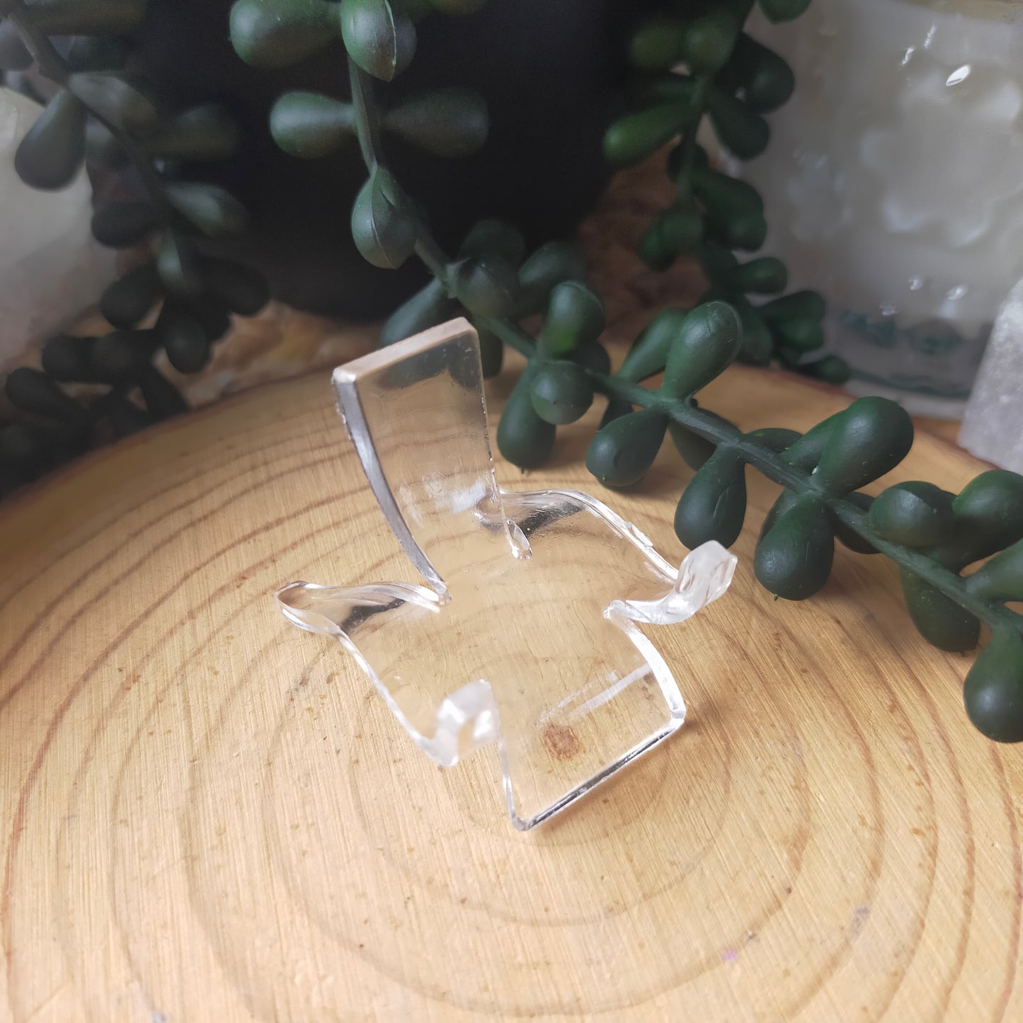 Small Clear Plastic Stands