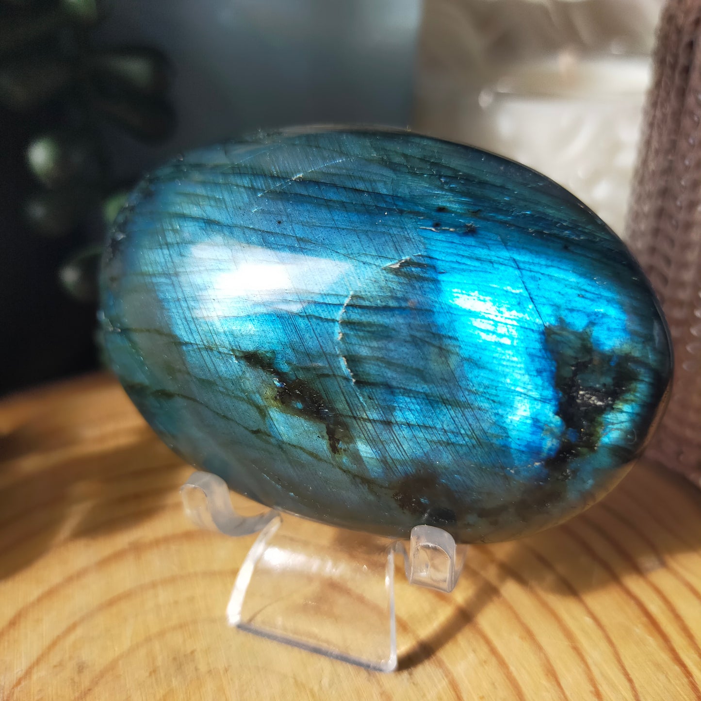 Labradorite Palmstone