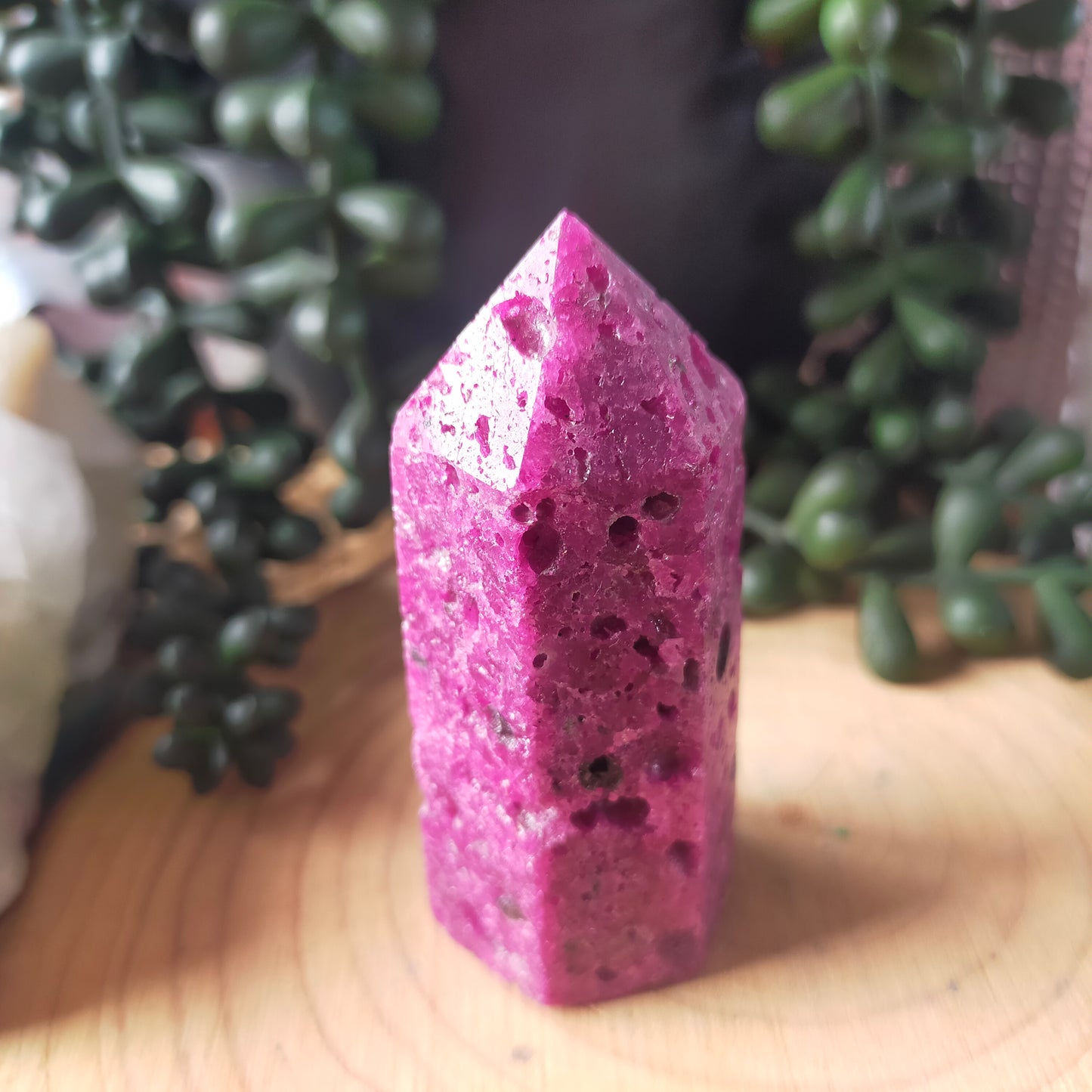 Honeycomb Ruby Point