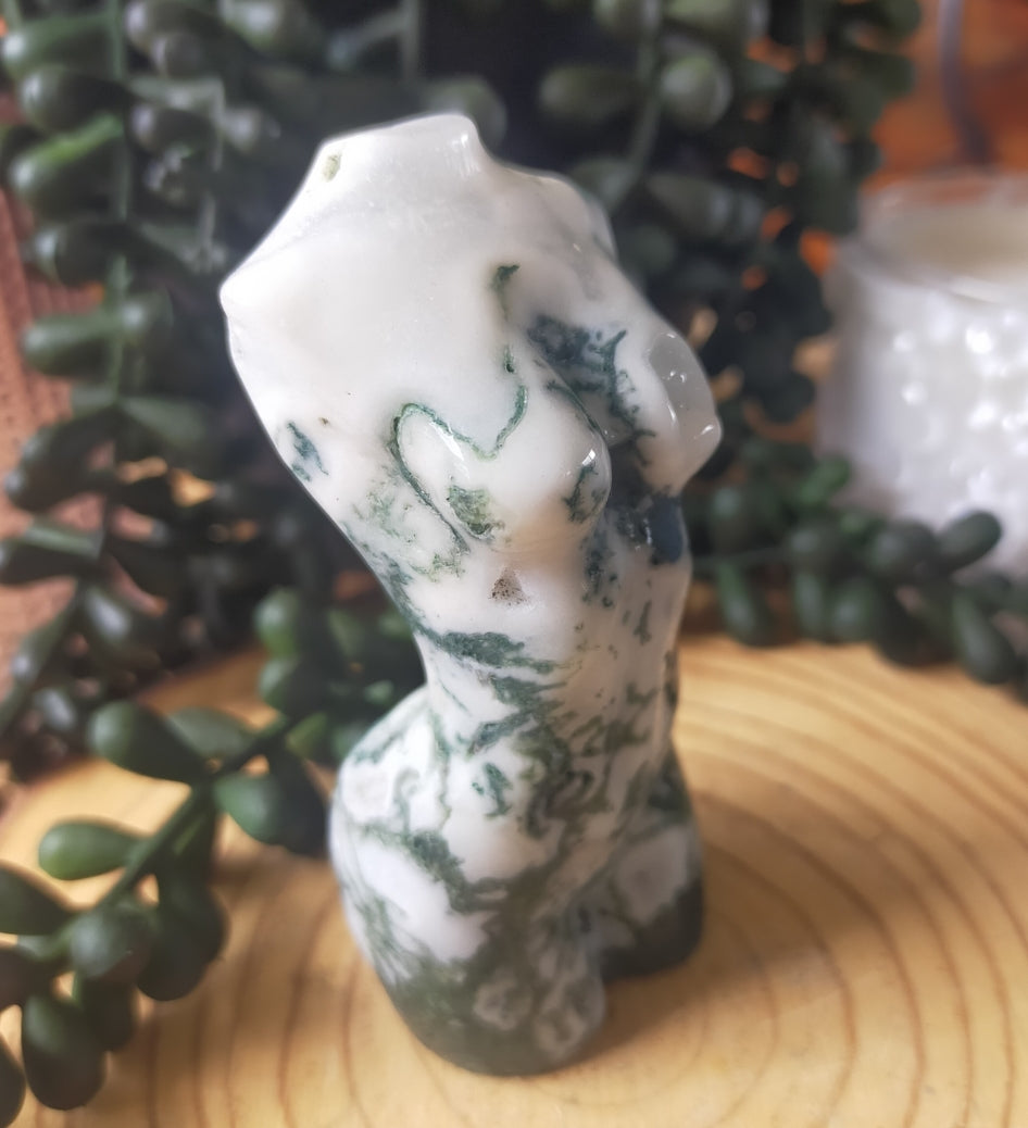 Moss Agate Woman's Body