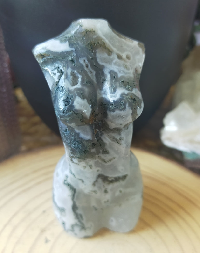 Moss Agate Woman's Body