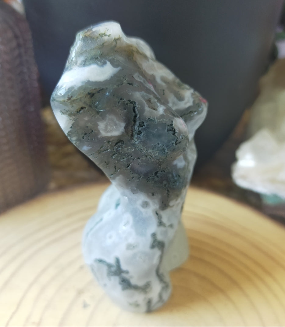 Moss Agate Woman's Body