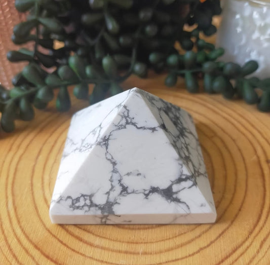 Howlite Pyramid