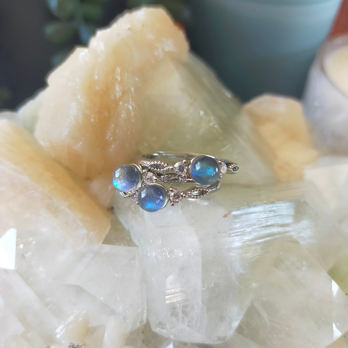 Blue Flash Labradorite Ring