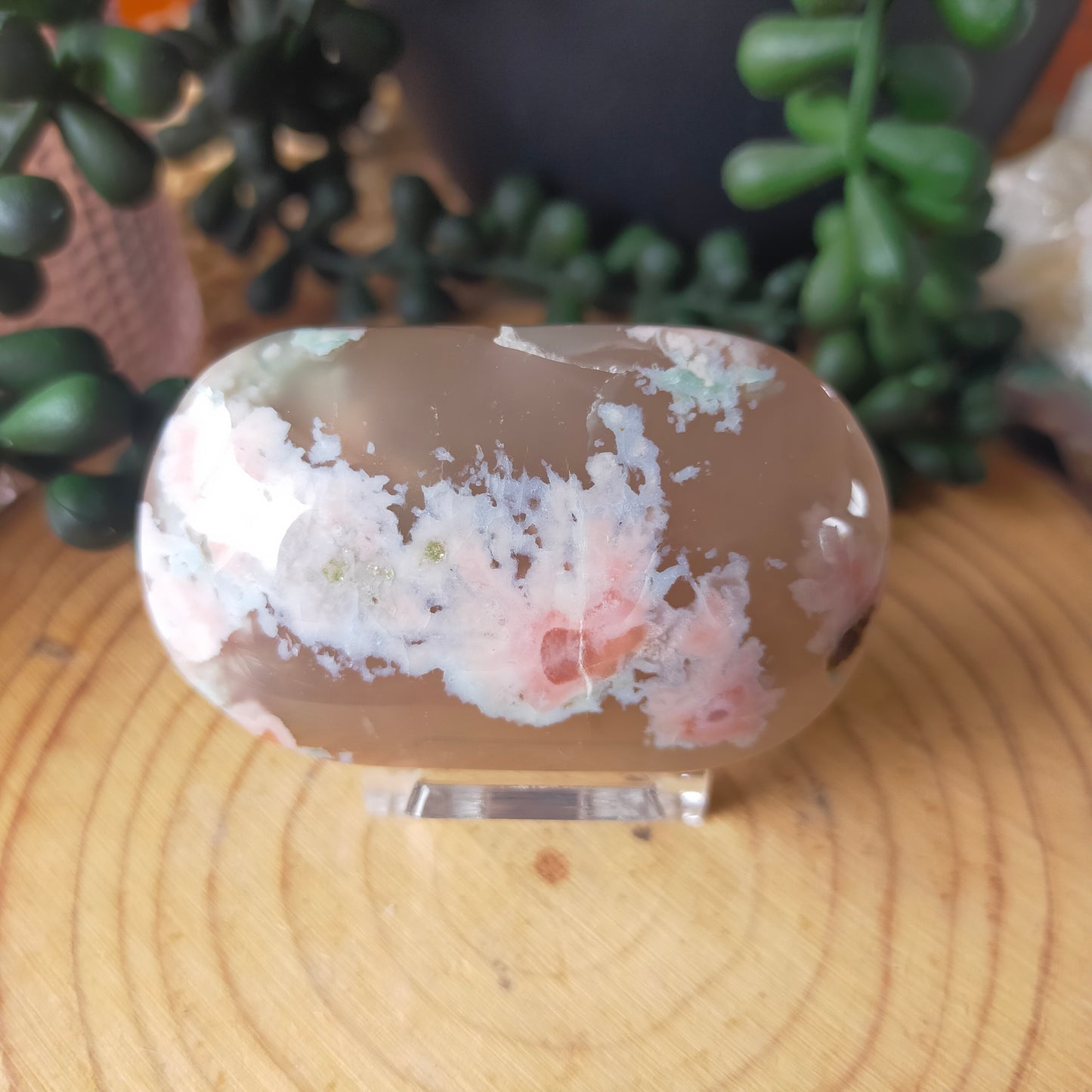 Flower Agate Palmstone