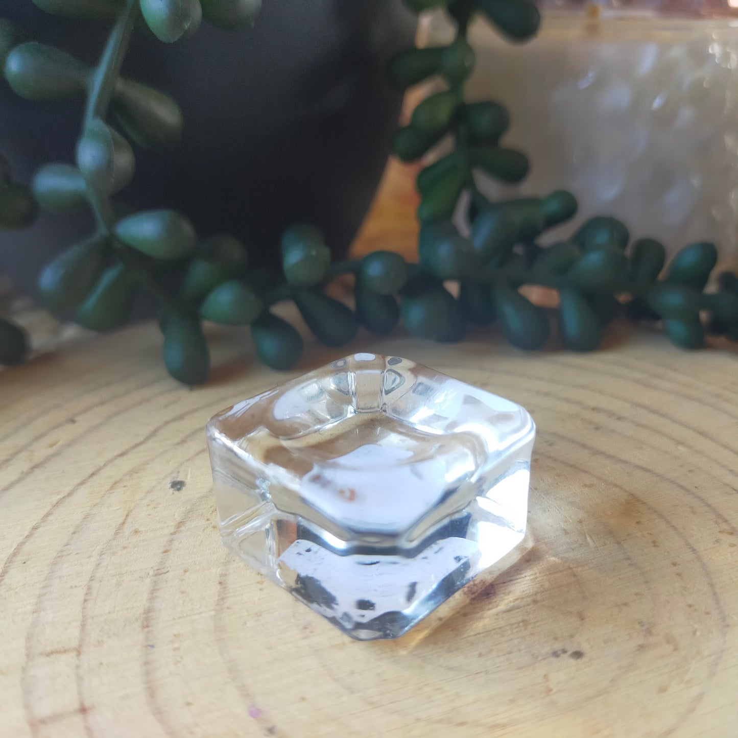 Clear Sphere Stand