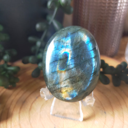 Labradorite Palmstone