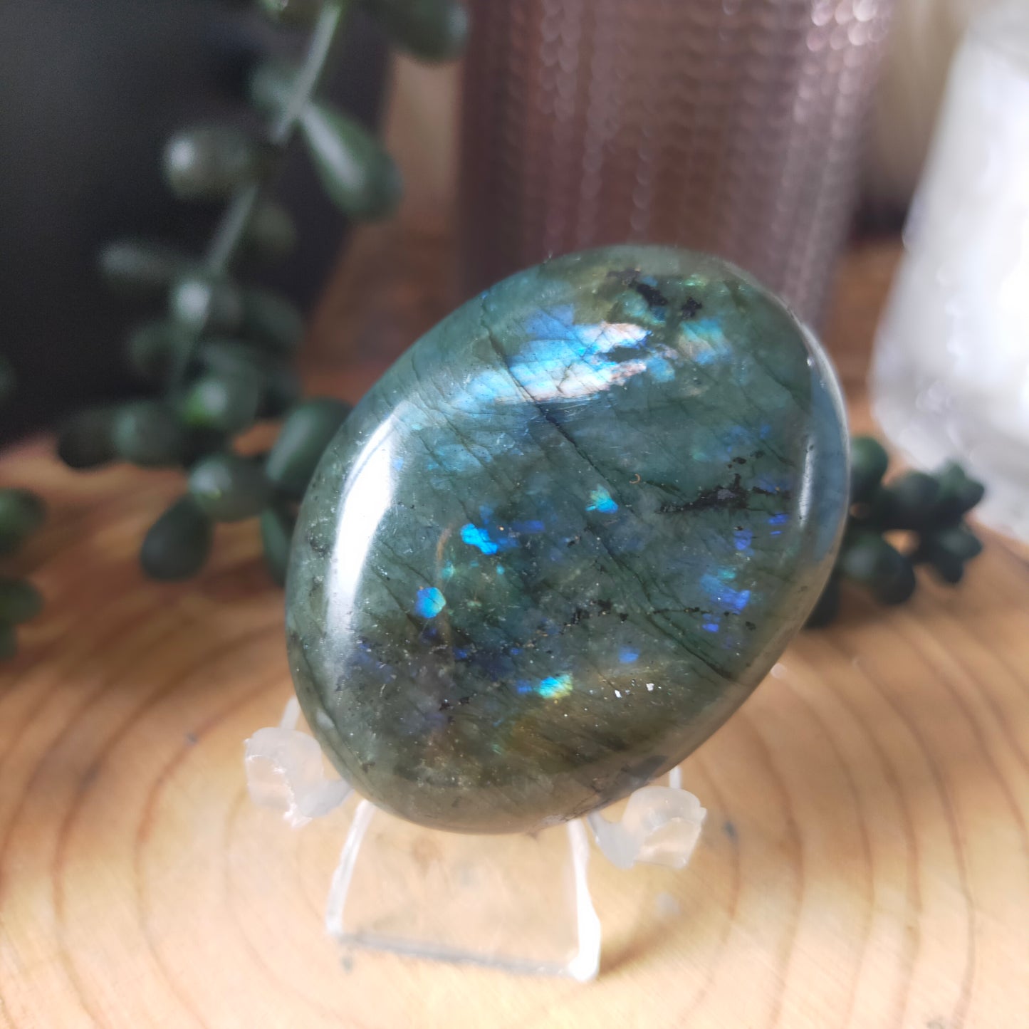 Labradorite Palmstone