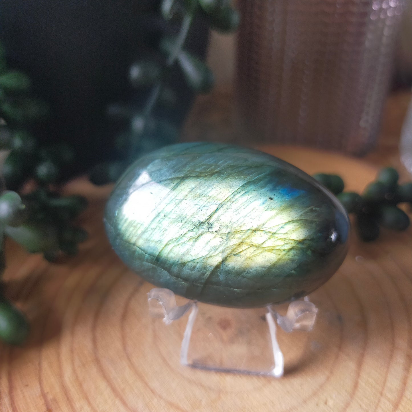 Labradorite Palmstone