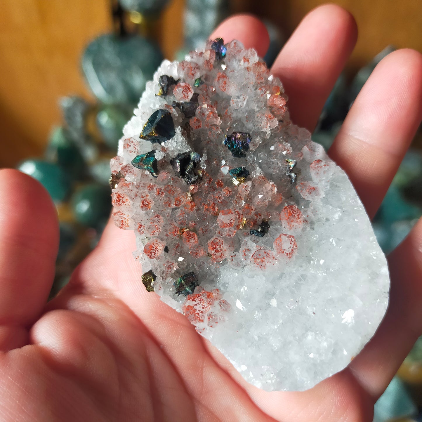 Quartz with pyrite cluster