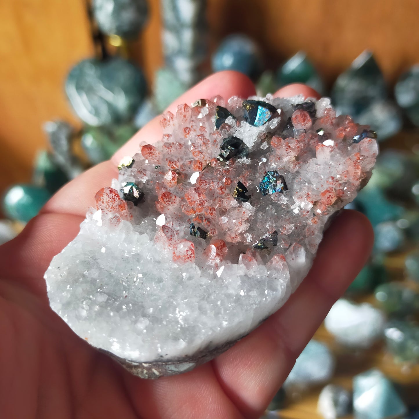 Quartz with pyrite cluster