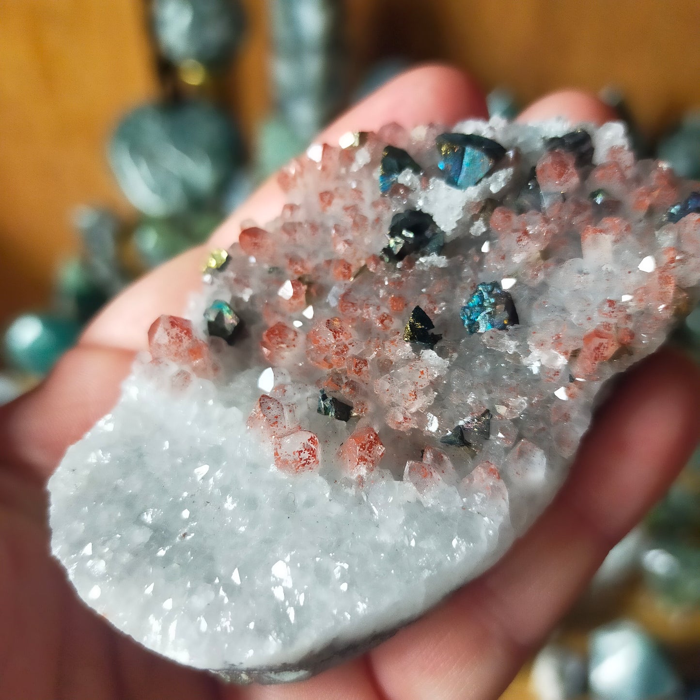 Quartz with pyrite cluster