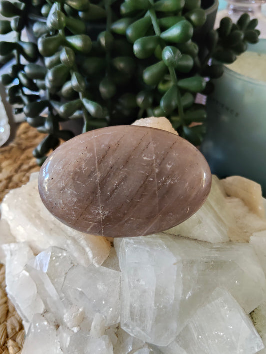 Peach Moonstone Palmstones