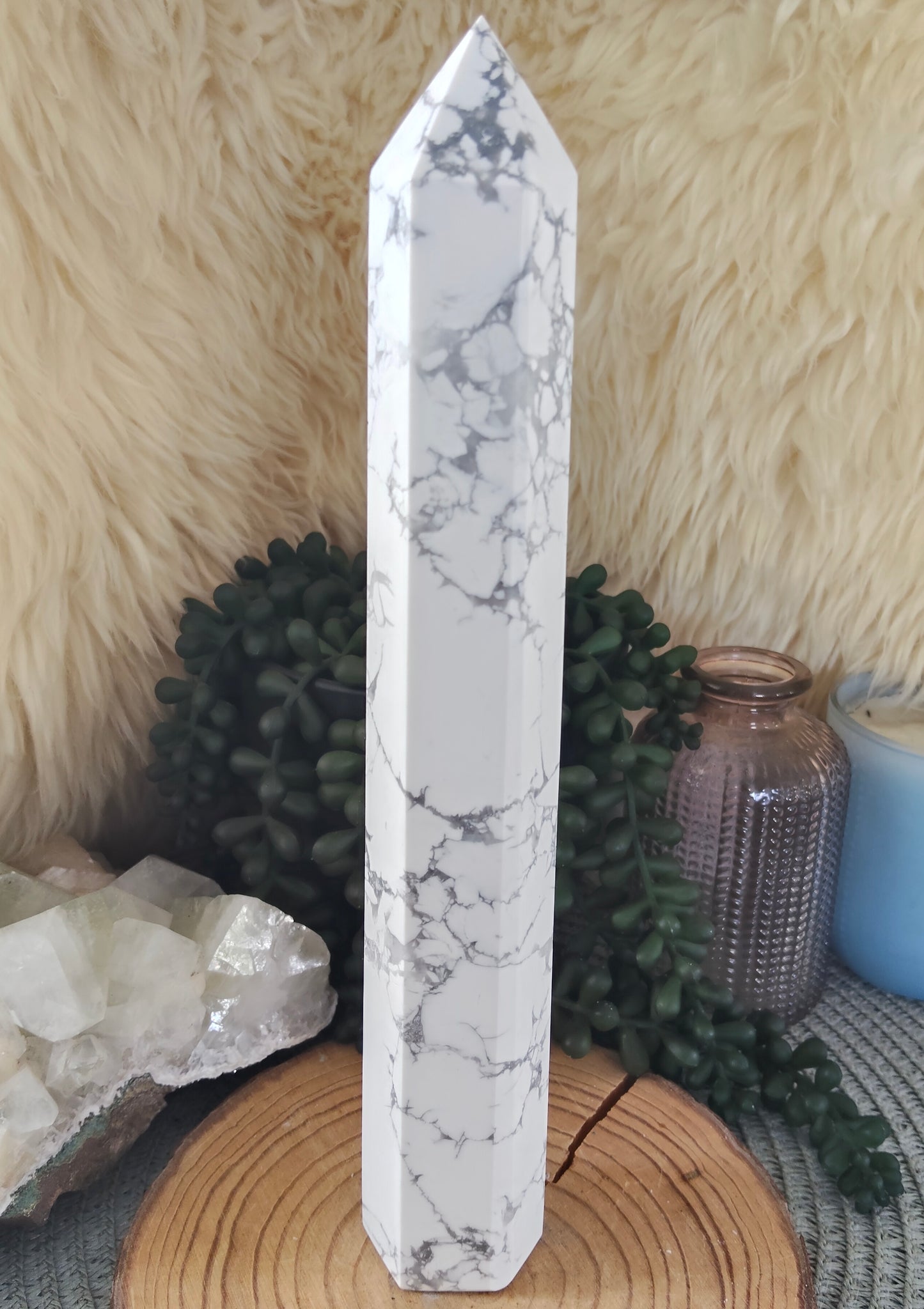 Howlite Tower