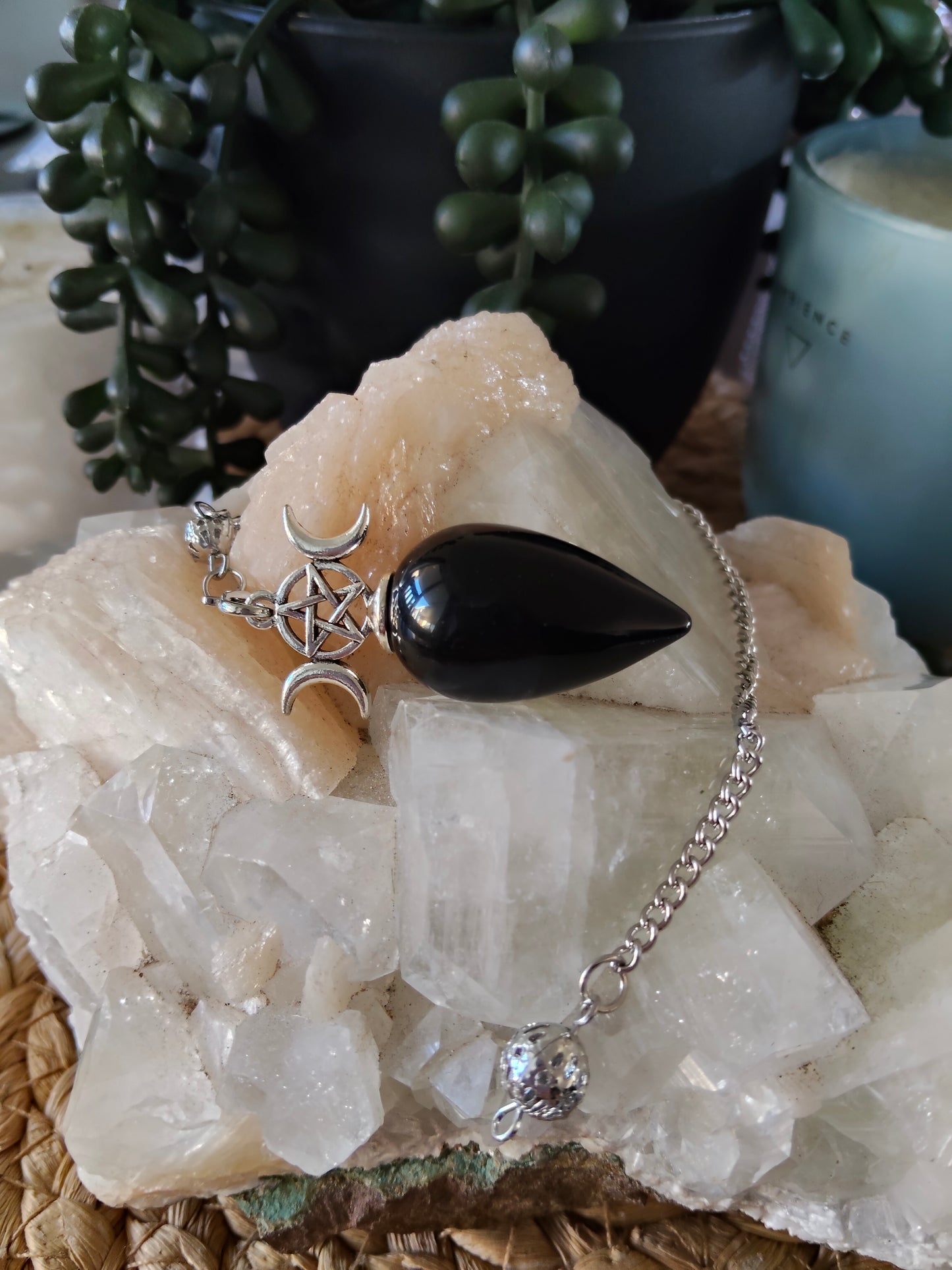 Round Triple Moon Pendulums