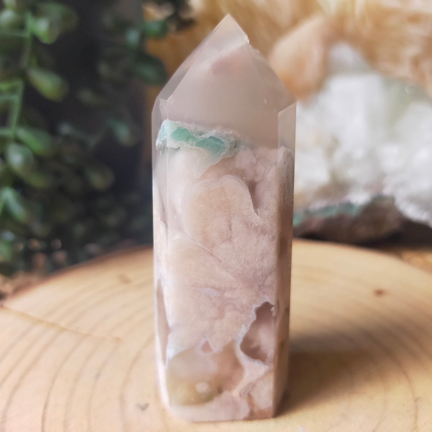 Flower Agate Point